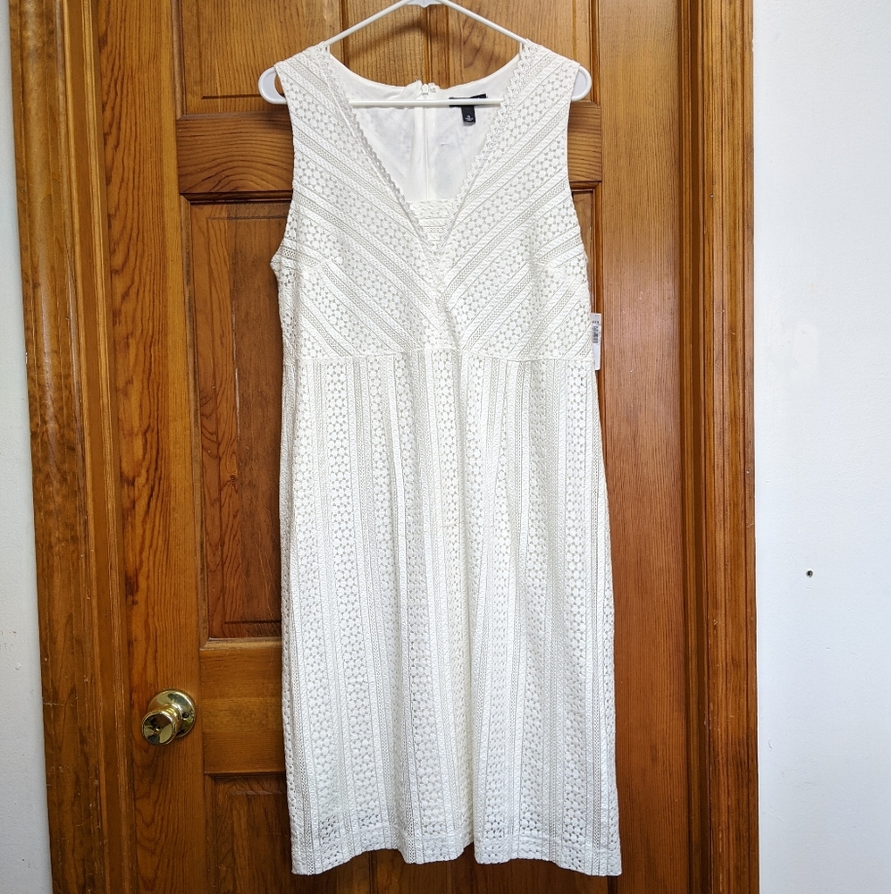 White lace knee-length dress